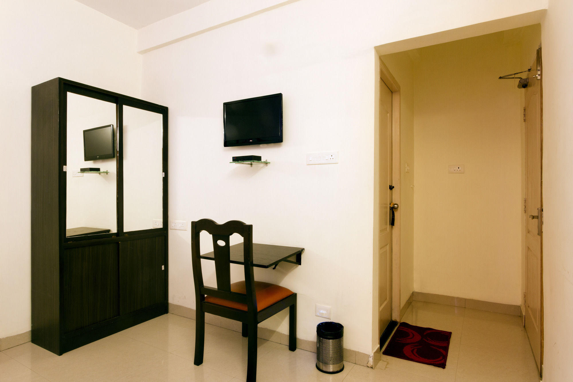 Fabhotel Evlewt Omr Siruseri Экстерьер фото